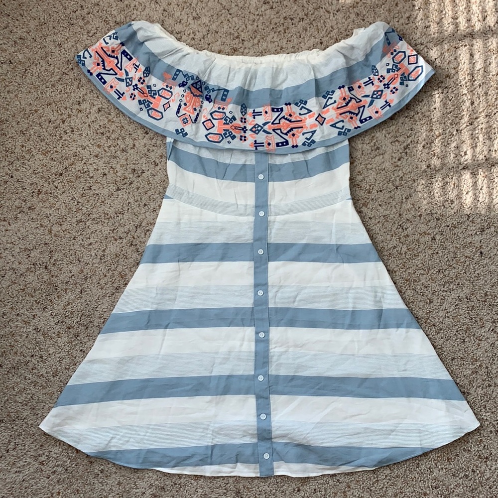 • SUGAR+LIPS off shoulder dress •